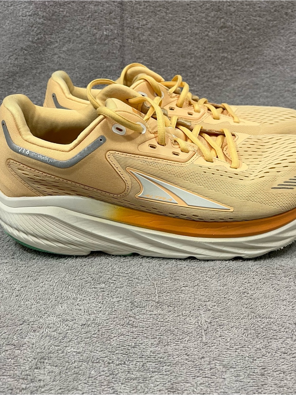 Altra Via Olympus Running Shoes Womens Size 10.5 Orange Mesh Sneakers (Read)